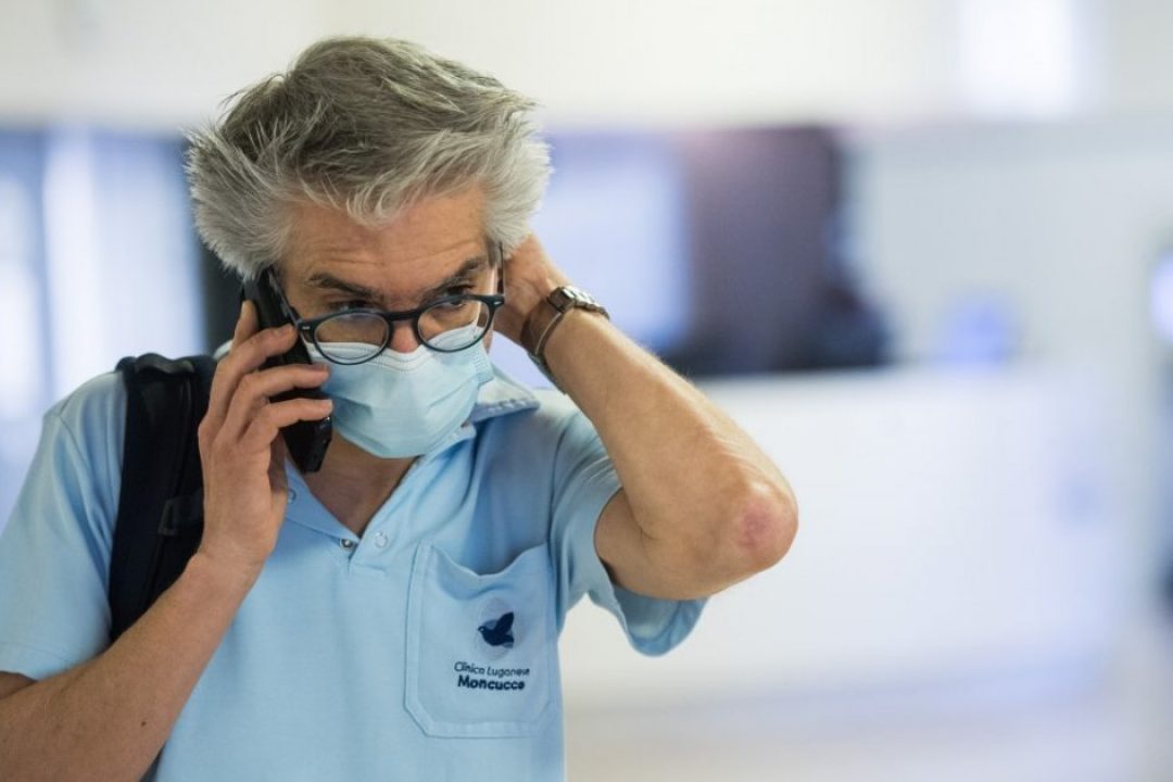 Casi in calo. Ecco perché «non dobbiamo ancora riaprire»